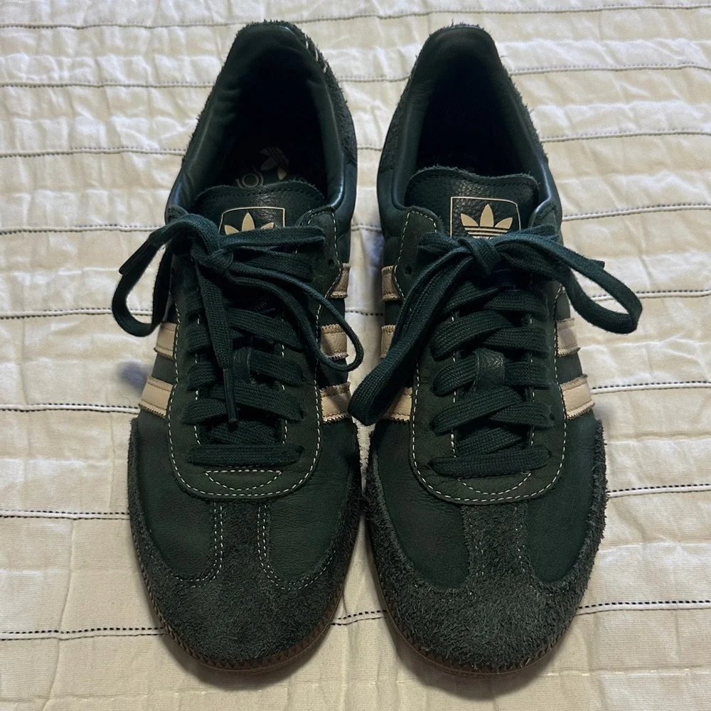 adidas Samba OG Sneakers in Mineral Green and Crystal Sand - Picture 2 of 12